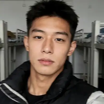 万欣